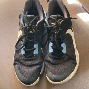 Nike Mens Black and White Athletic Shoes DM0825-001 Immortality 2